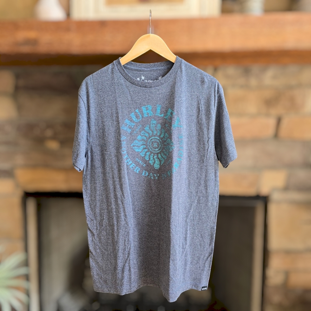 Hurley Men's Gray Graphic Tee | Large